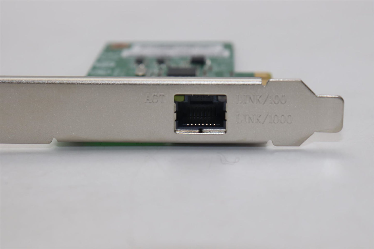 Lenovo NETWRK_CRD BLD 8111FP PCIEx1 1000M HP 5N30Z29063