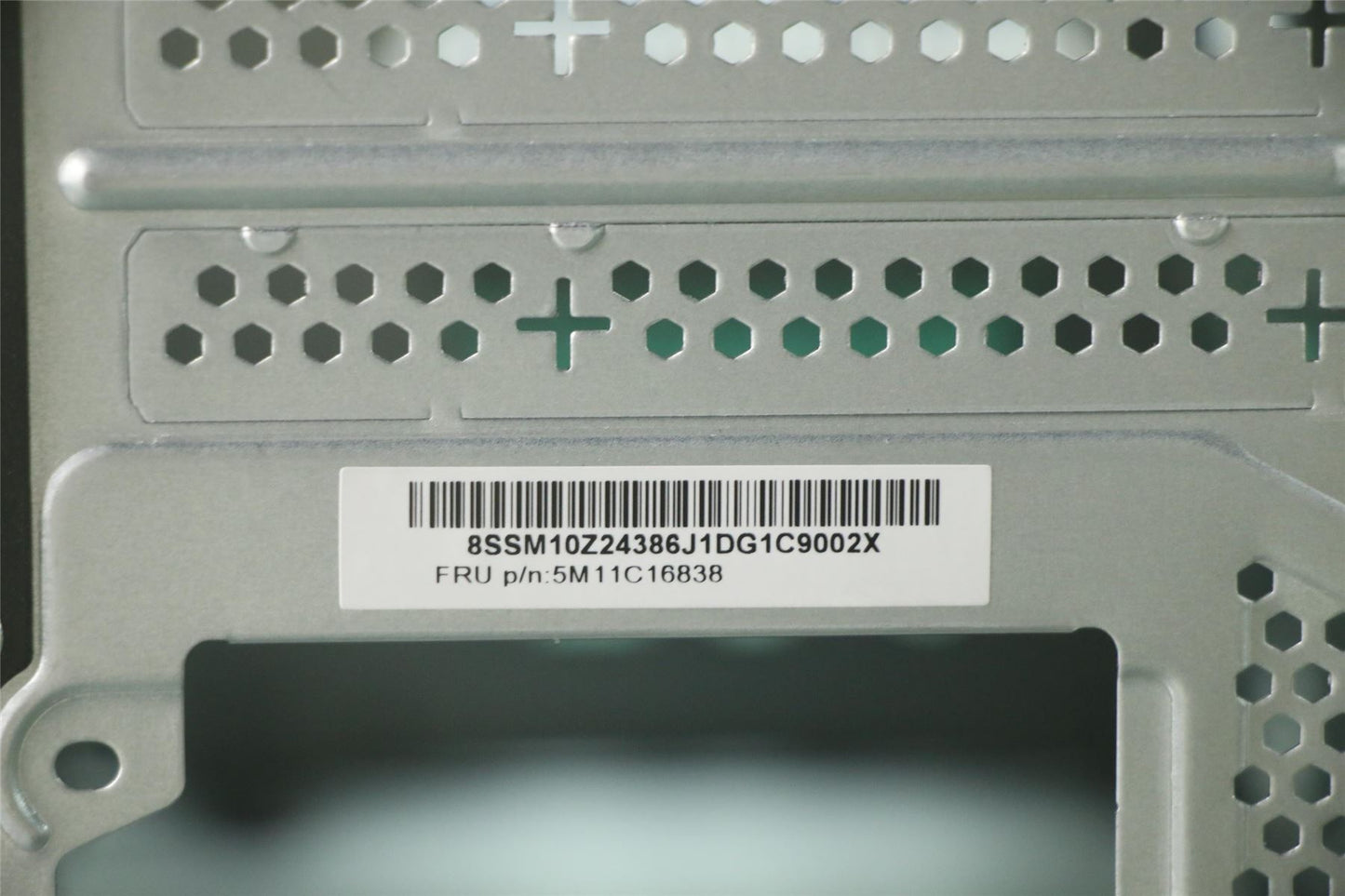 Lenovo MECH_ASM 336CTF ChassisW/OBezel,TCO 5M11C16838