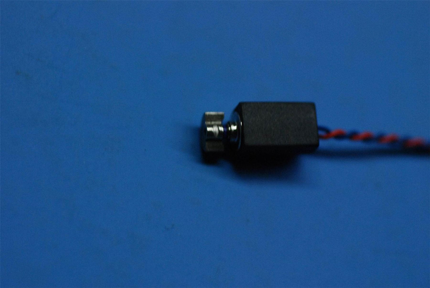 Lenovo TB-7504 Vibrator&*710621000041CS 5M78C09368