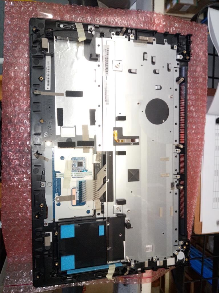 Lenovo LZB Upper Case W/KB-CZE Czech Keyboard 90204069