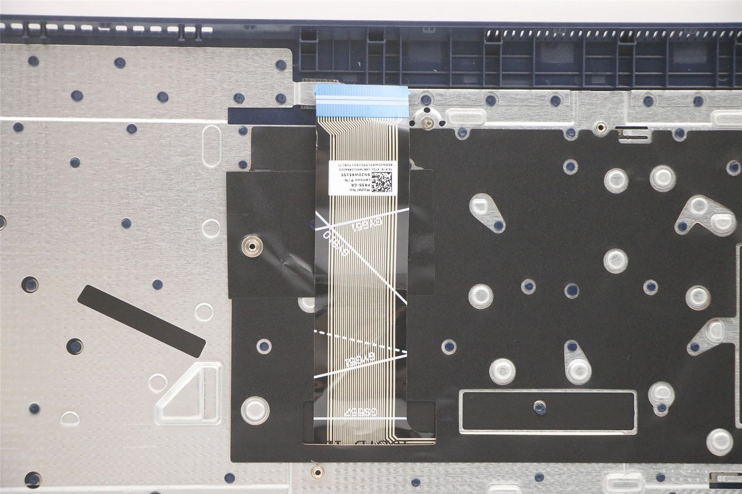 Lenovo Upper Case ASM_GER L82H9 NFPA/BUMA 5CB1B97532