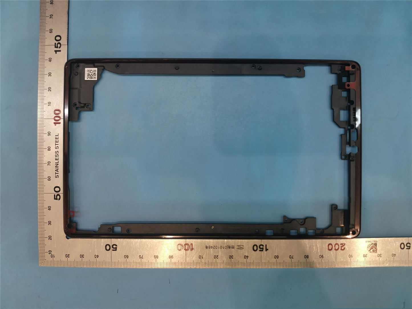 Lenovo TB300XU Middle Frame&*81801-00002 CS 5S58C22412