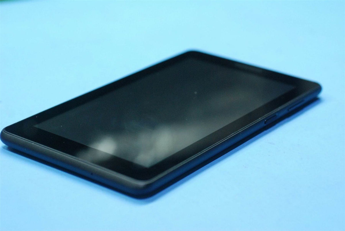 Lenovo TB-7104I Handset1_8G&*713901004681 CS 5A78C11503