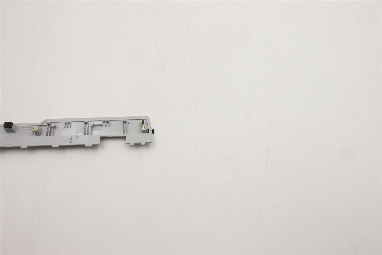 Lenovo Strip Cover L 82RF ST_INT 5CB1F37145