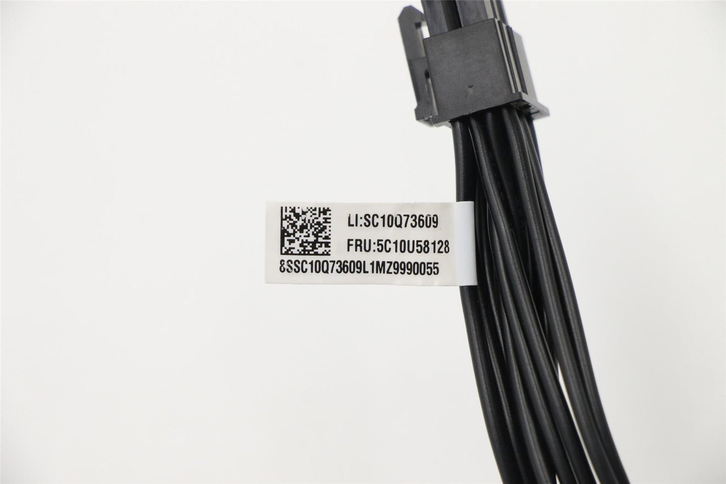 Lenovo Fru 200mm P520/P720 cable_TCO8.0 5C10U58553