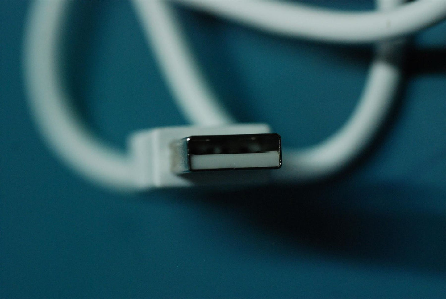 Lenovo XT1706 USB Cable&*52691036 CS 5O28C06168