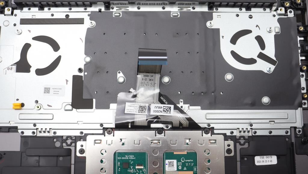 Lenovo Upper Case ASM_ITA_H 82X3 NFPSTGY 5CB1L60186