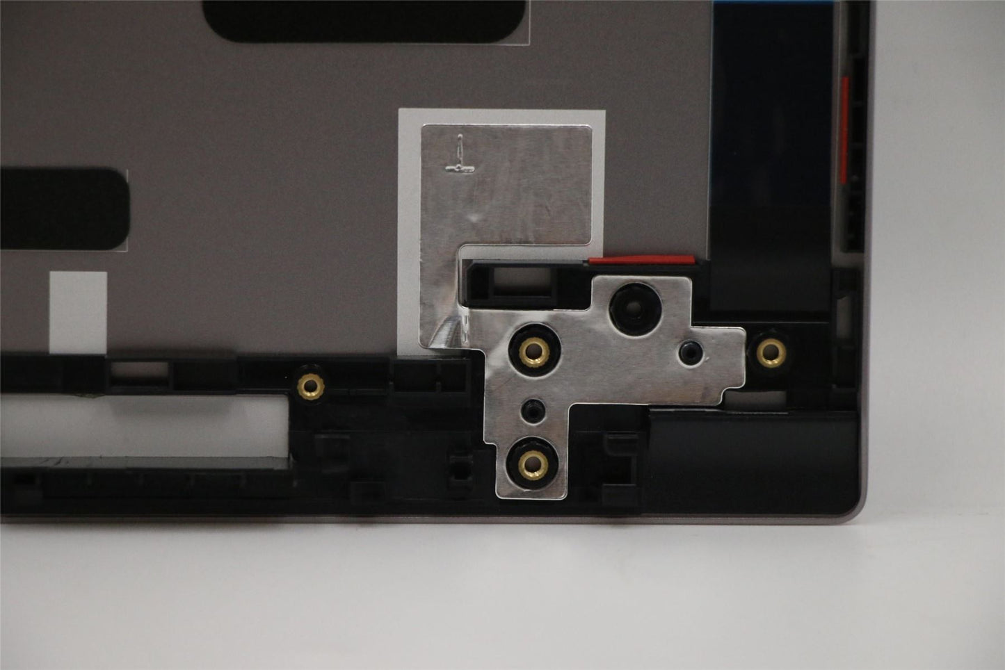 Lenovo FR4A0 A COVER AL ASSY SILVER 5CB0S95337