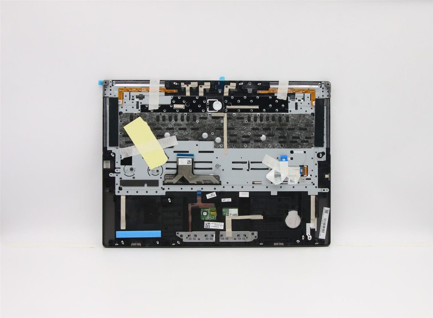 Lenovo Upper Case C 81HE BKW/TPKB BL UKR 5CB0S16449