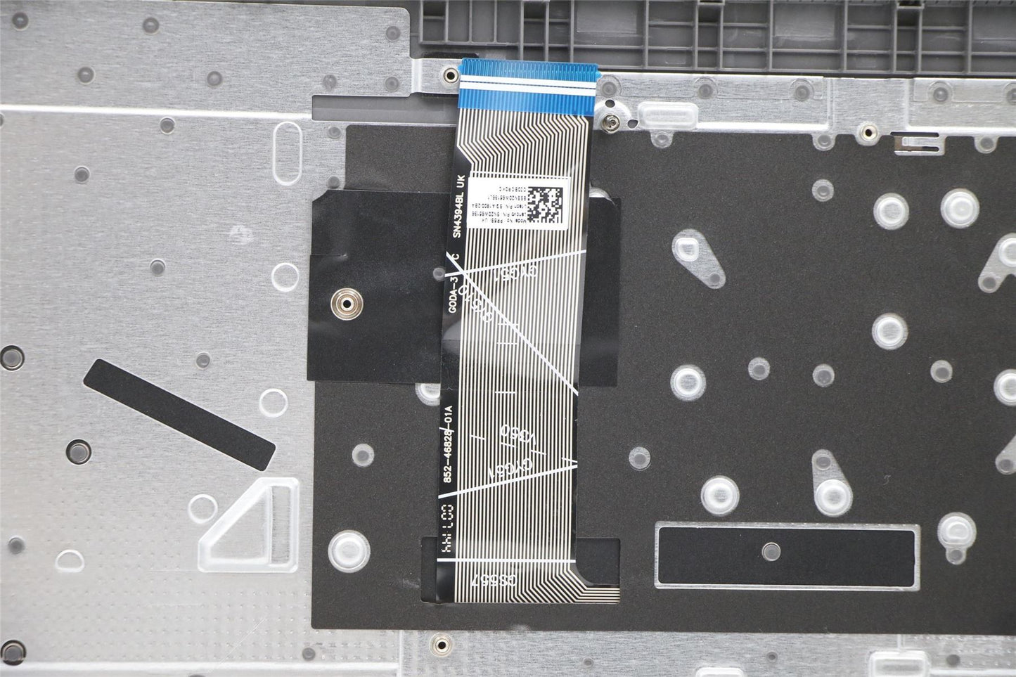 Lenovo Upper Case ASM_UKE L82H9 NFPA/GUMA 5CB1B97605