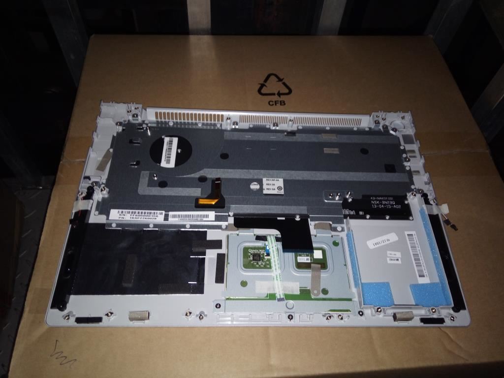Lenovo LZ9 Upper Case Silver W/KB(BL)-CFR Canadian French Keyboard 90203169