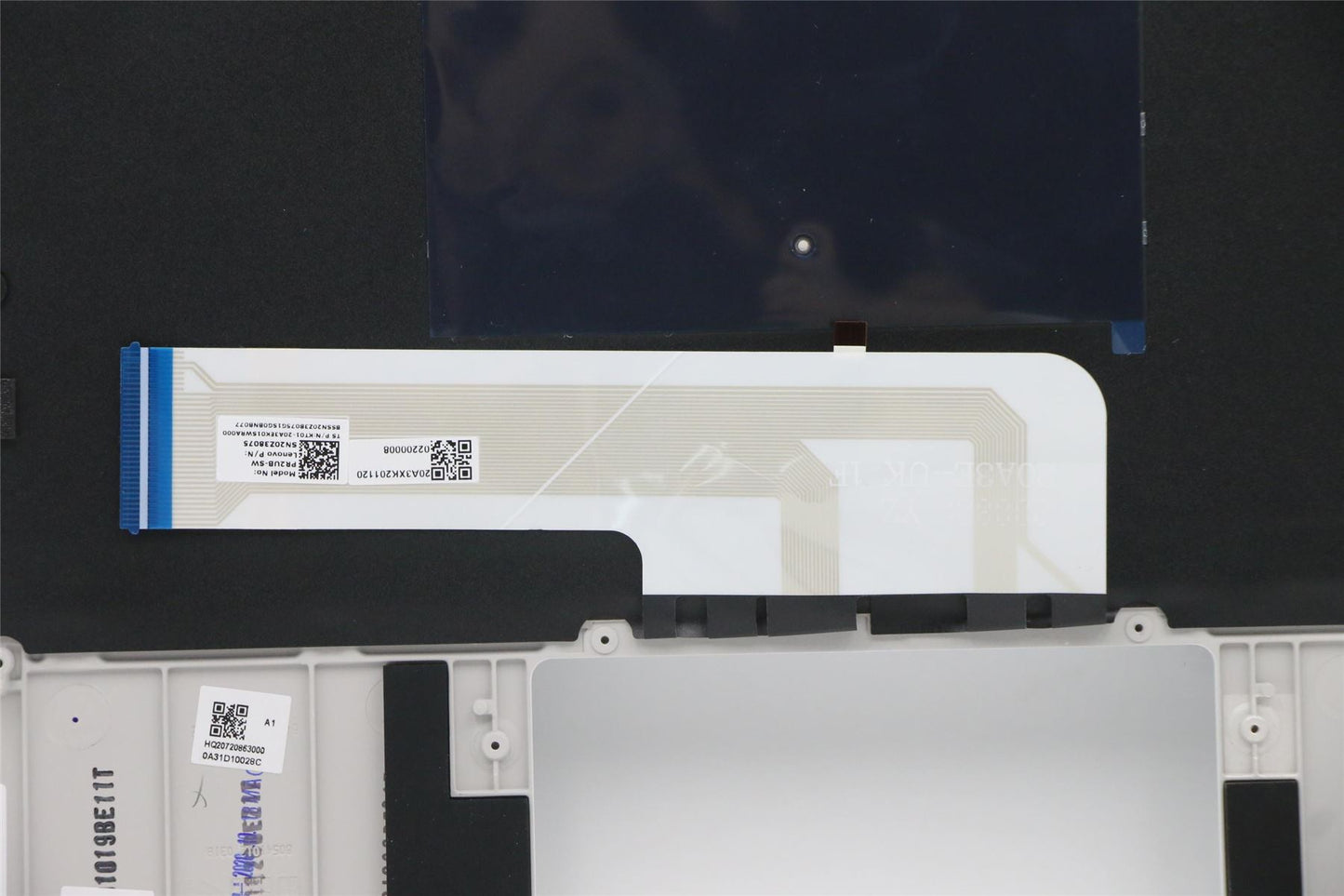 Lenovo Yoga 7 13ITL5 Palmrest Cover Keyboard Swiss White 5CB1B08012