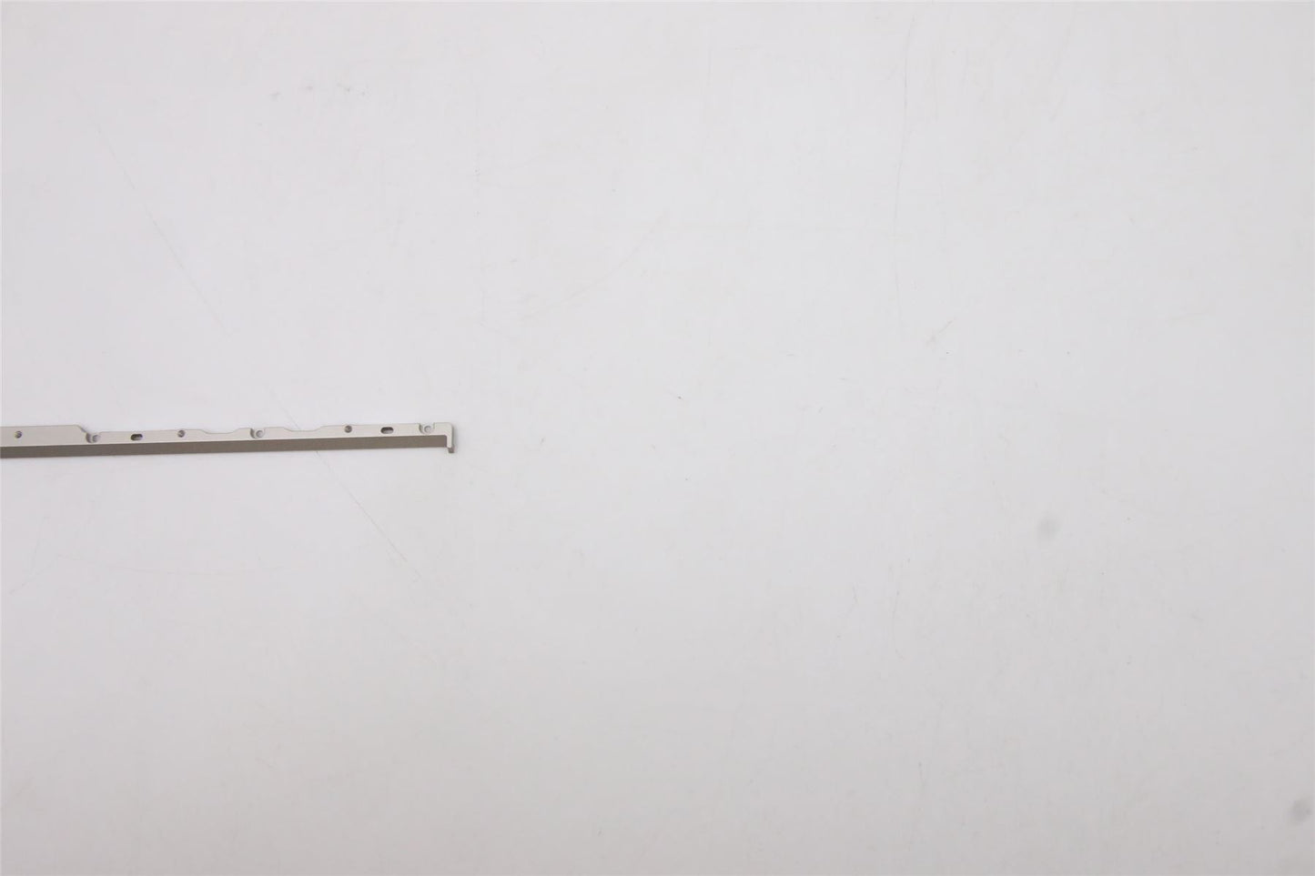 Lenovo Bracket L82BG B_COVER_BKT_MICA 5B40S22013