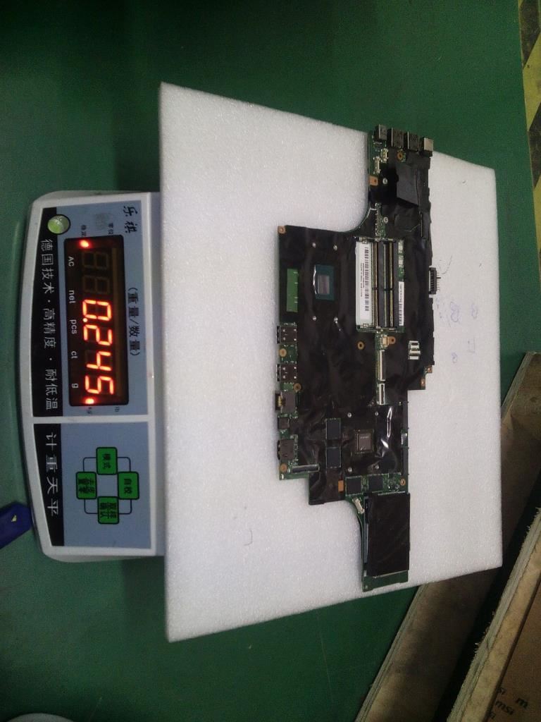 Lenovo 01AY485 WIN,E3-1505,AMT,TPM2