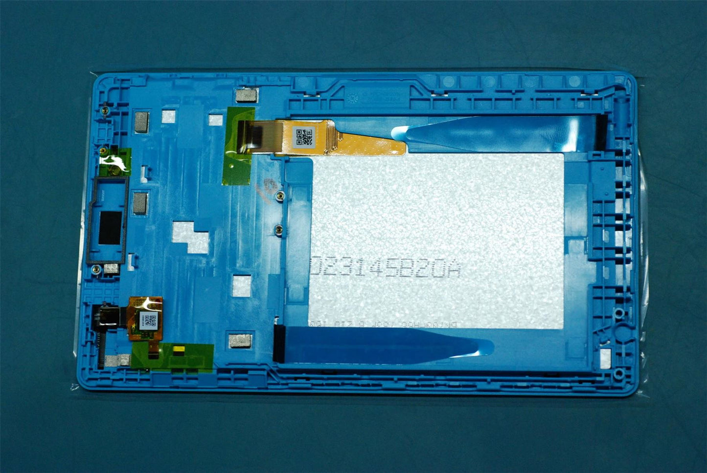 Lenovo TAB3 7 Essential Tablet (TB3-710F, TB3-710I) LCD Screen Display Assembly Touch 5D68C06576