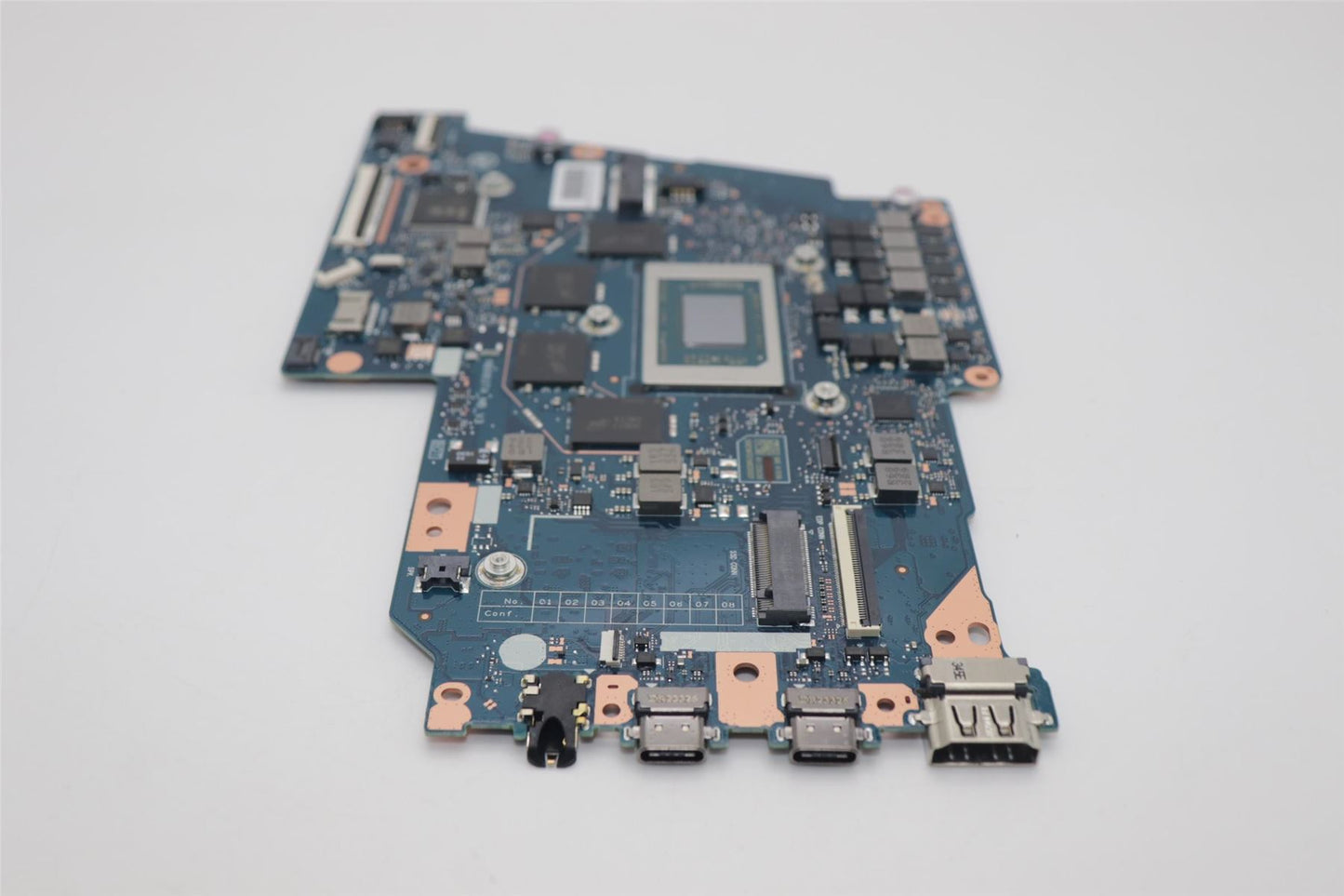 Lenovo MB H 83DR R5 UMA 16G L NOKRM 5B21M47676