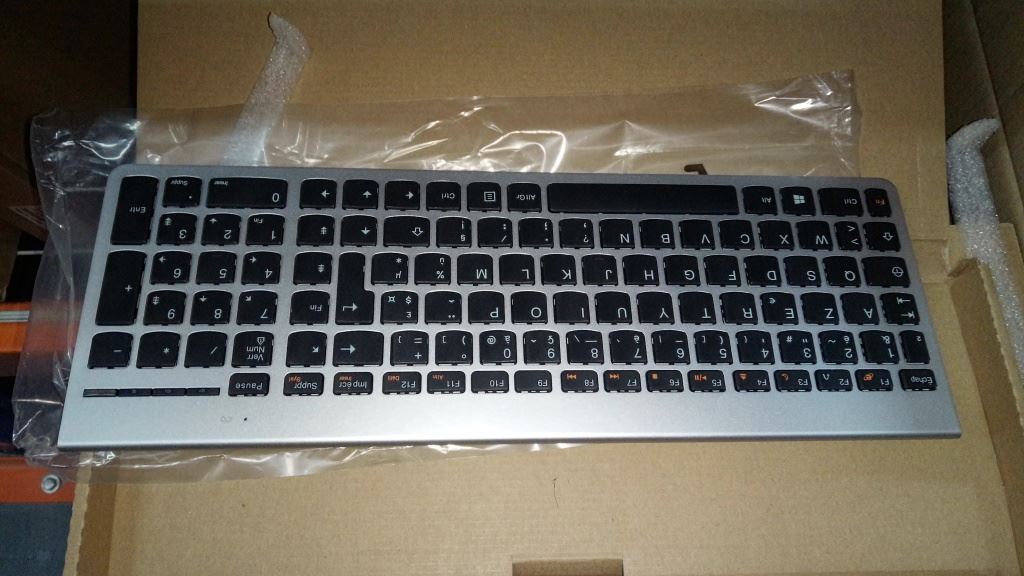 Lenovo Liteon SK-8861(FR) 2.4G KB-Metal8 French Keyboard 25216035
