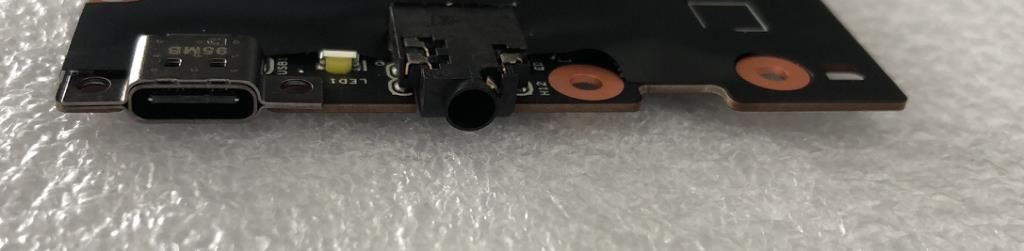 Lenovo USB Board W 81Q7 w/cable N+O 5C50S25012