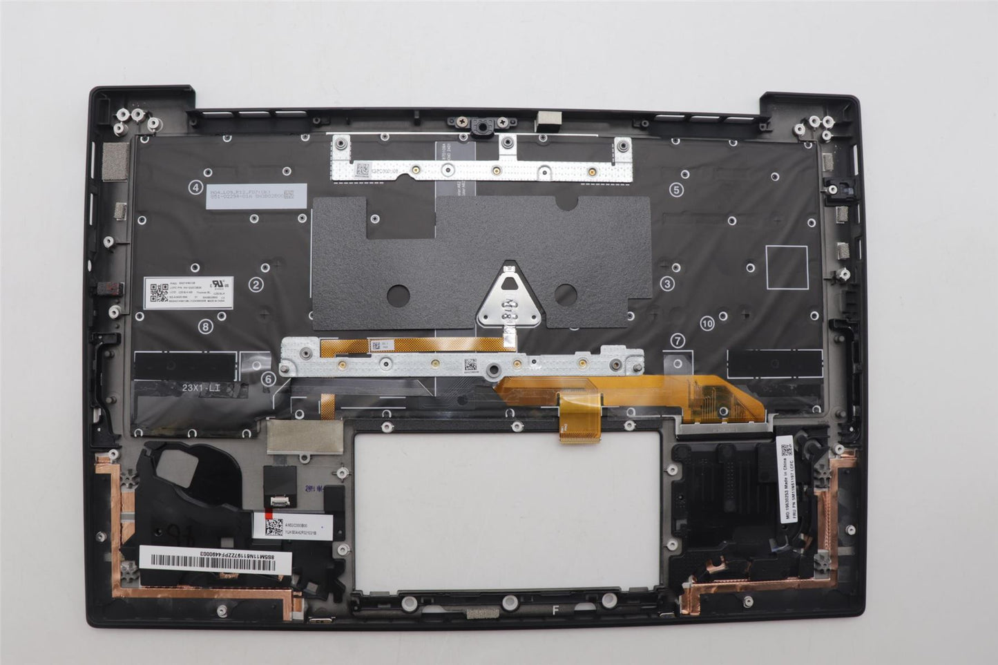 Lenovo MECH_ASM GRP_KBD_BZL_CZE/SLK_WW_DB_LTN 5M11N61197