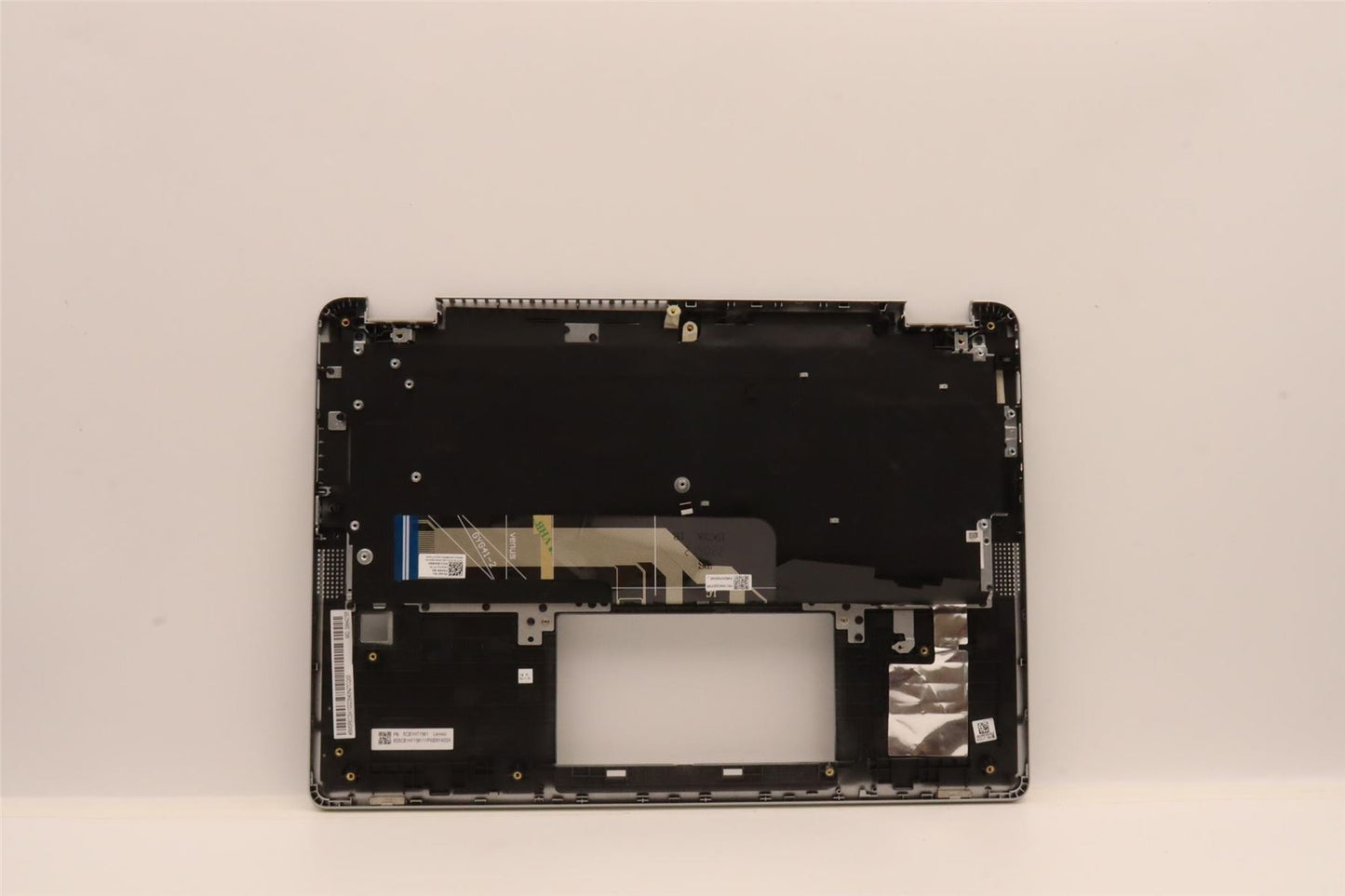 Lenovo Upper Case ASM_BUL W 82R9 CG BL 5CB1H71561