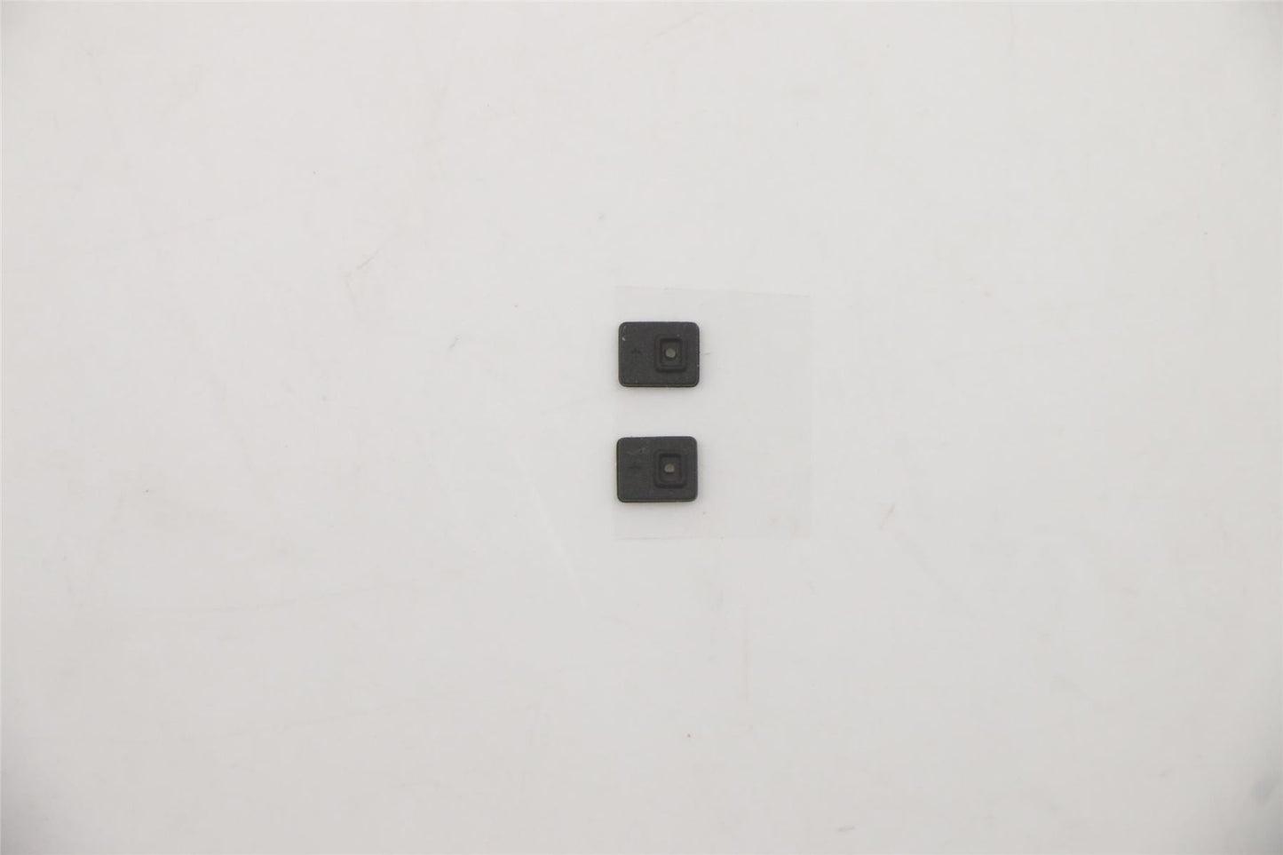 Lenovo 5R60S37139 RUBBER Mic Rubber L 82JQ