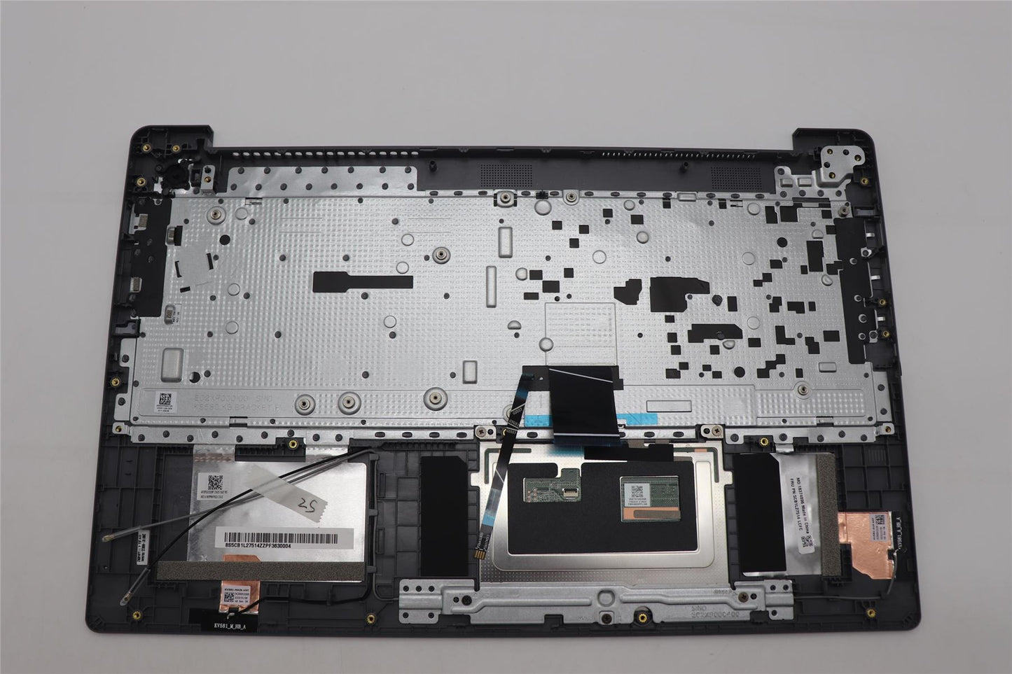Lenovo IdeaPad 3 15AMN8 Palmrest Cover Touchpad Keyboard Hungarian 5CB1L27514