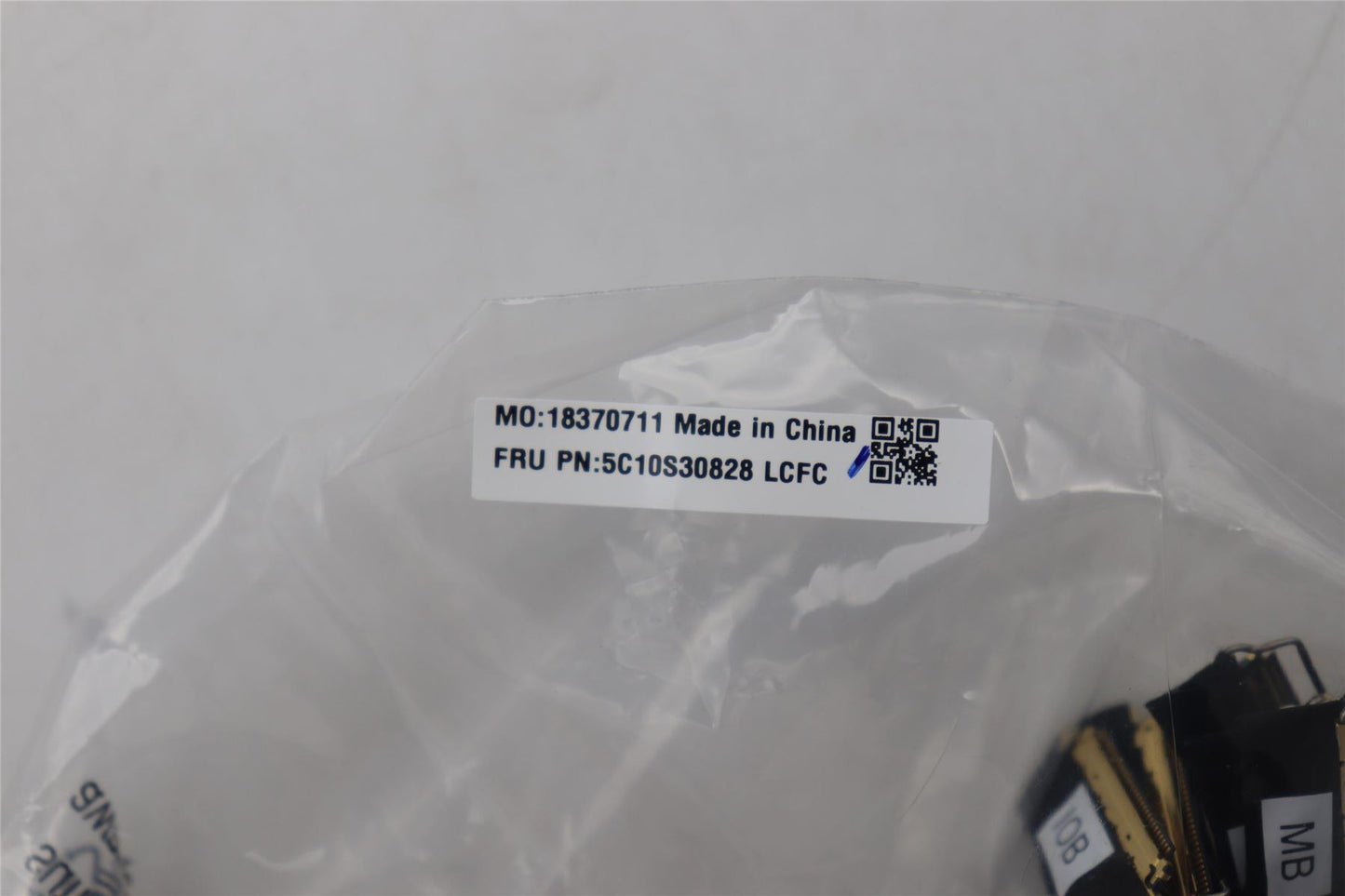 Lenovo CABLE L82YQ MB Left 5C10S30828