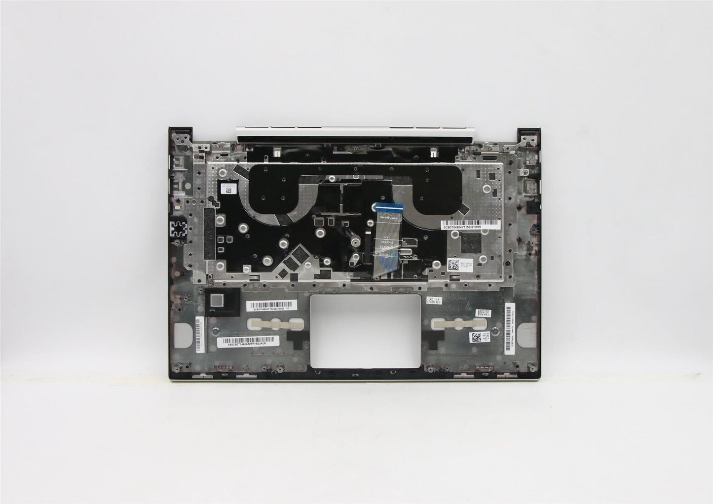 Lenovo 730 15IWL Keyboard Palmrest Top Cover Switzerland Platinum 5CB0T04904