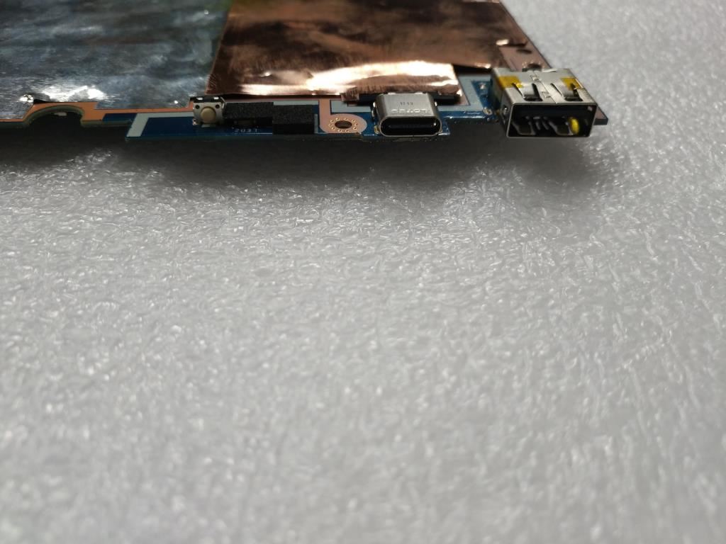 Lenovo MB C 80X7 WIN I57300 N17 4G 8G 5B20N68025