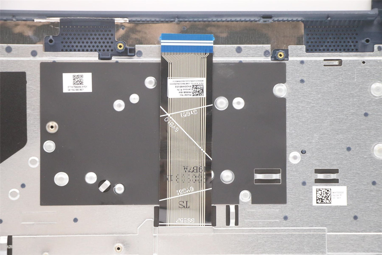 Lenovo Upper Case ASM_SWS L82FG NFPABBL 5CB1B42975