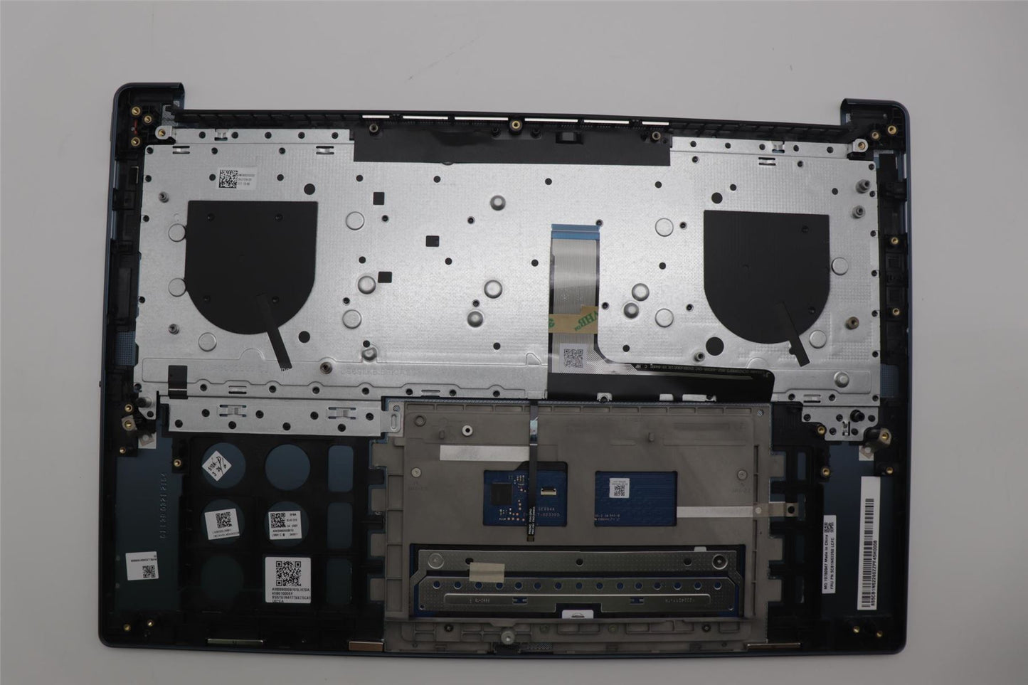 Lenovo Upper Case ASM_GER L 83DNTT PS 5CB1N62260