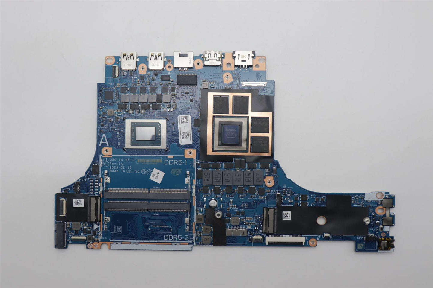 Lenovo C 83DH R7HPTHS RTX4070 8G WINRM 5B21M50981