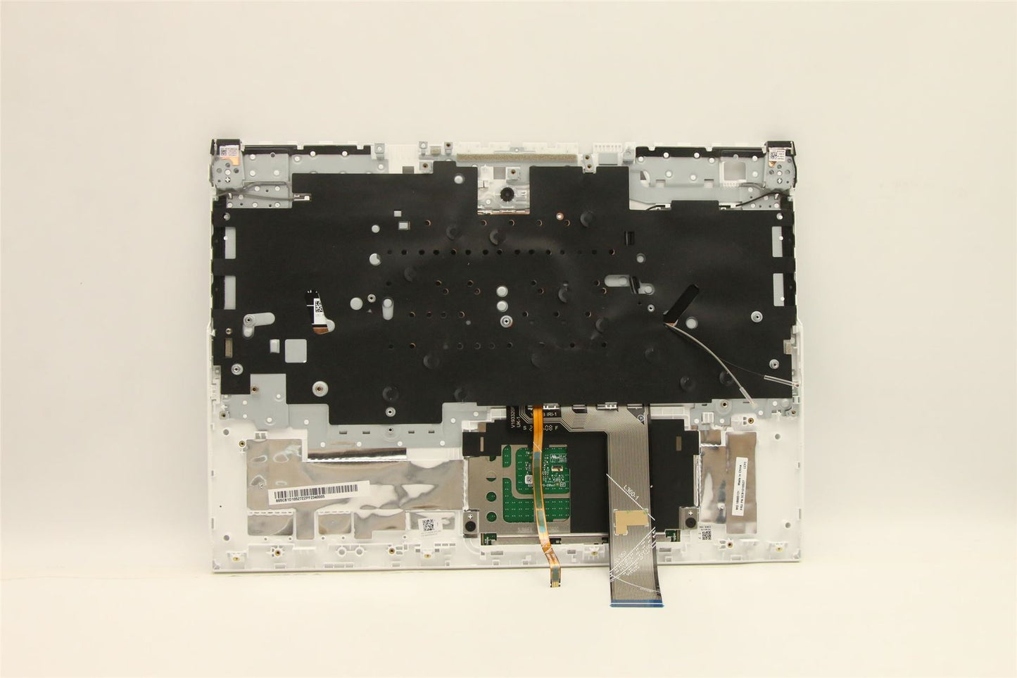 Lenovo Upper Case ASM_SPA L82JF STw/BUWRF 5CB1D10527