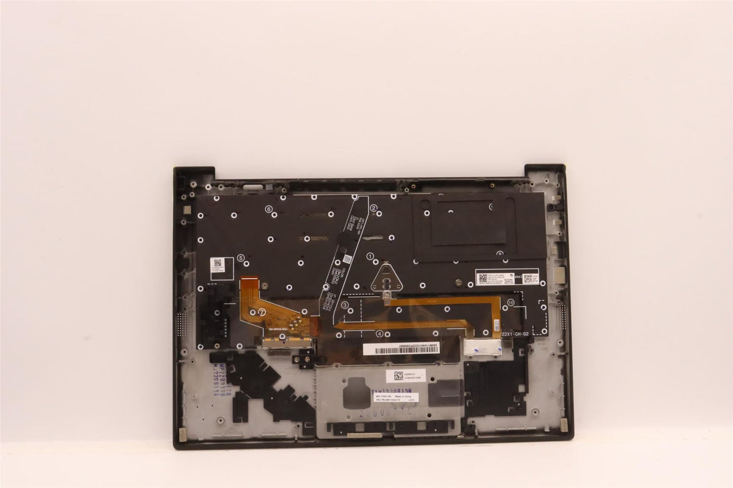 Lenovo ThinkPad X1 10th Gen Keyboard Palmrest Top Cover Russian 5M11H44172