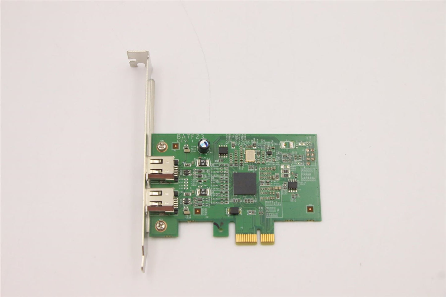 Lenovo PCI-E IEEE 1394 ATX Bitland 89Y1712