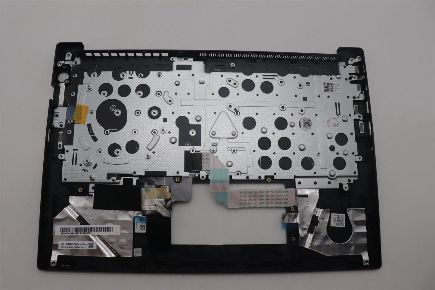 Lenovo ThinkPad E14 Gen 5 Keyboard Palmrest Top Cover Spanish Black 5M11L92251