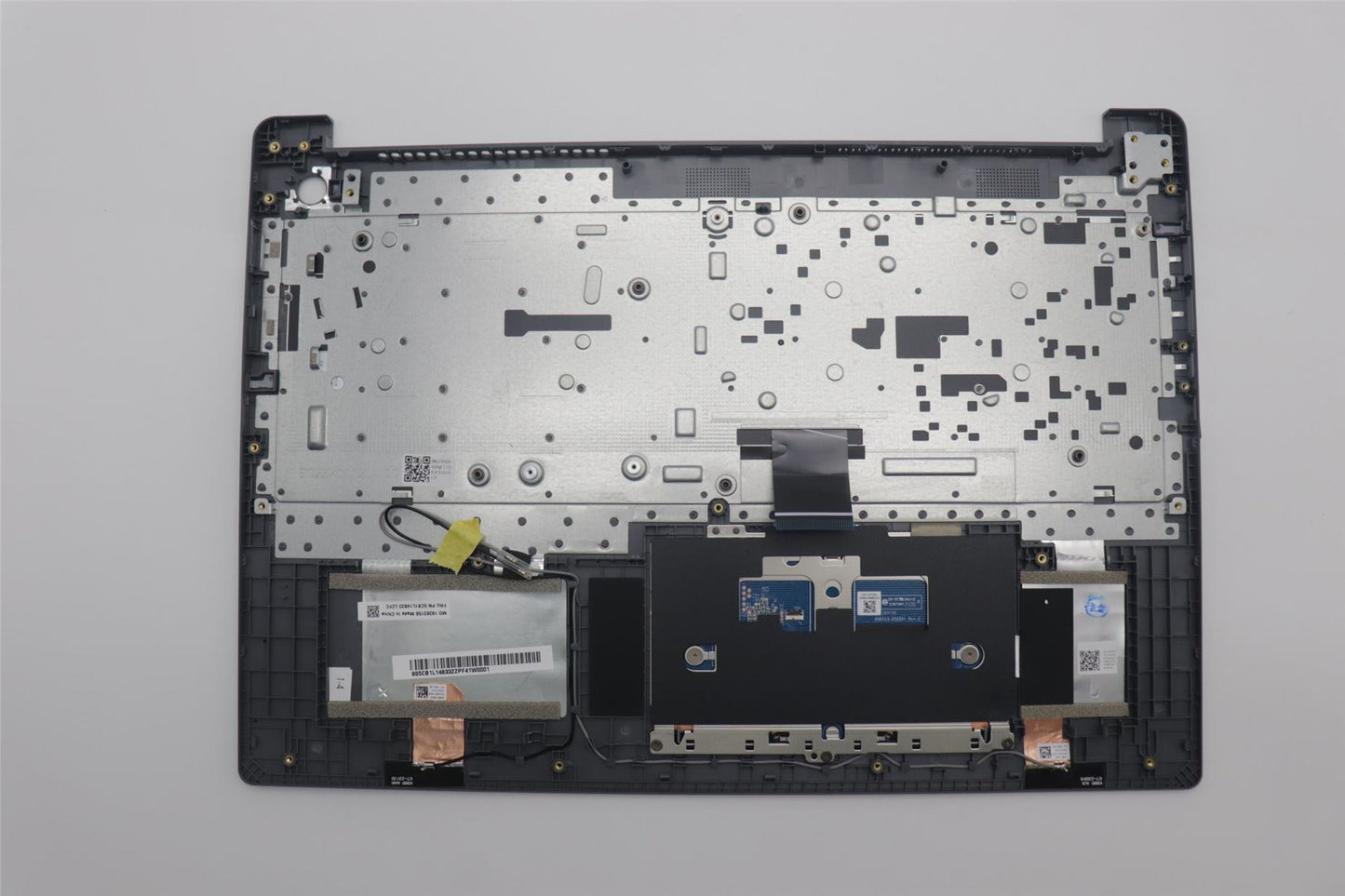 Lenovo Upper Case ASM_NORDIC L82XRFPAGNBL 5CB1L14833