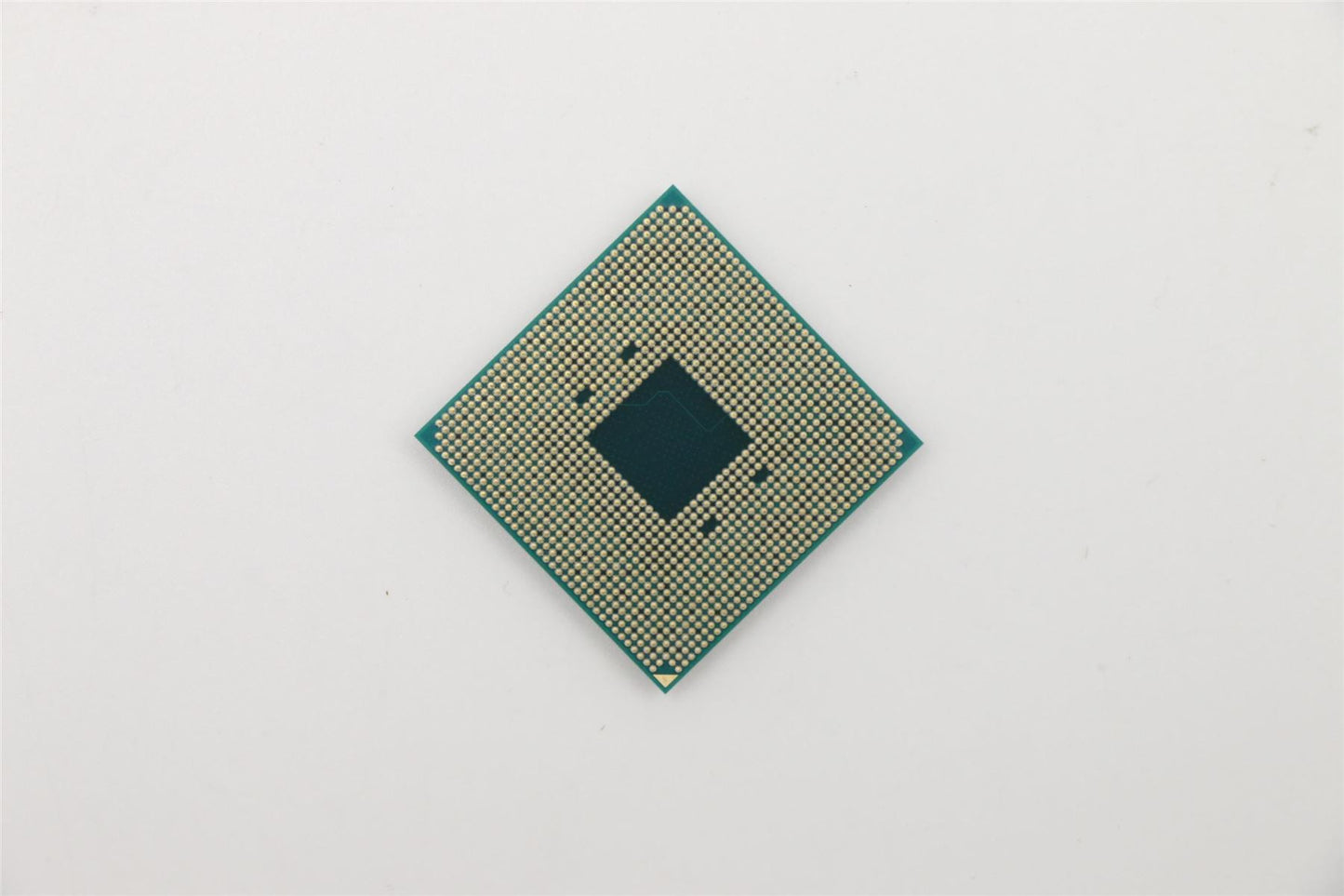 Lenovo ThinkCentre M725s CPU Processor 01AG076