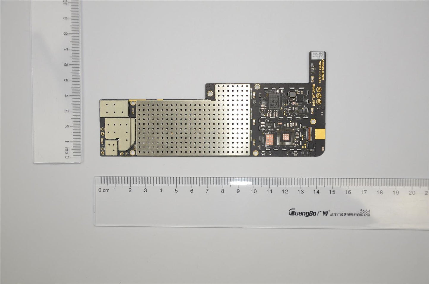 Lenovo Blade2-8A ROW MB LTE+2G+16G CS 5B29A6N2CP