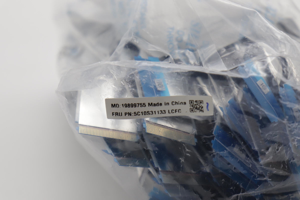 Lenovo L 83GW IO/B MGE I/O Cable 5C10S31133