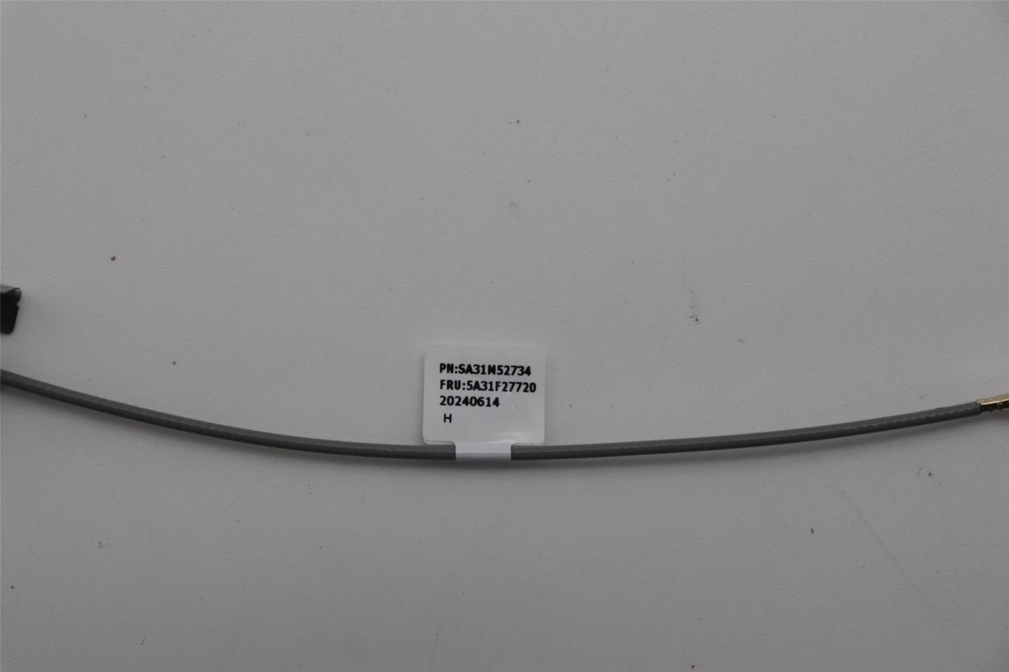 Lenovo M75q-5 WiFi6e Front antenna_HB 5A31F27723