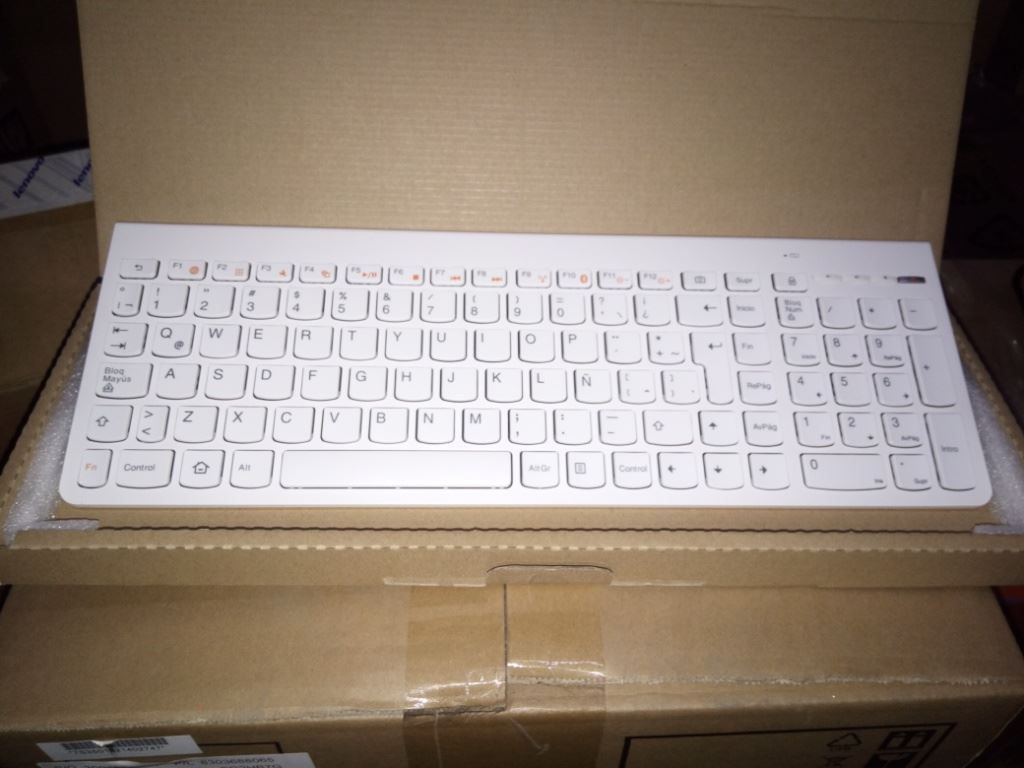 Lenovo Latin American Spanish Keyboard 25214280