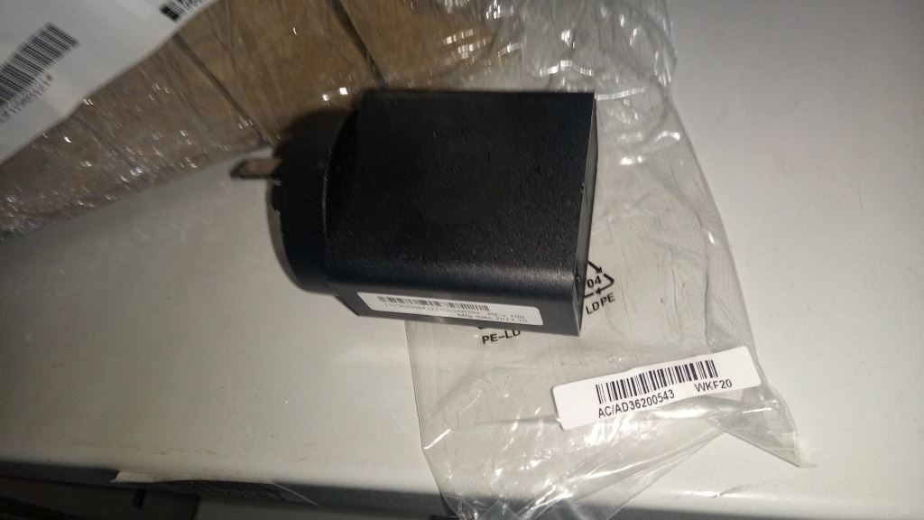 Lenovo PI AD897123 5.2V2A 10W AC Charger Adapter 36200543