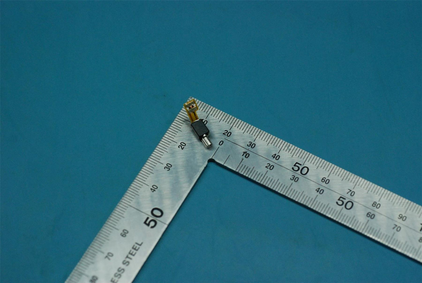 Lenovo PB2-670 Vibrator&*26223309 CS 5M78C06224