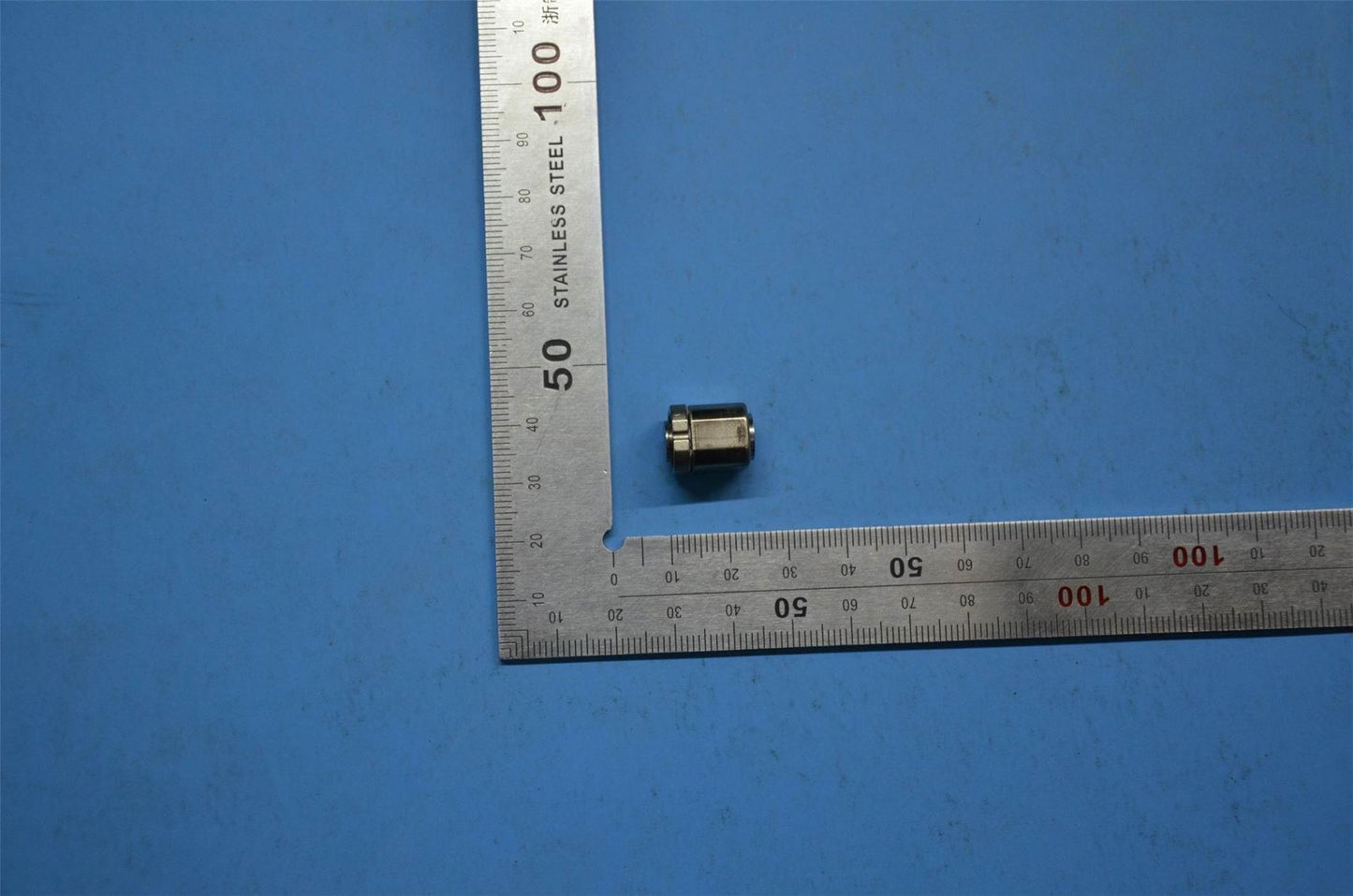 Lenovo Yoga 2-1050 2-1051 Sound Bar Wall Mount Bracket 5SR9A6MXL0
