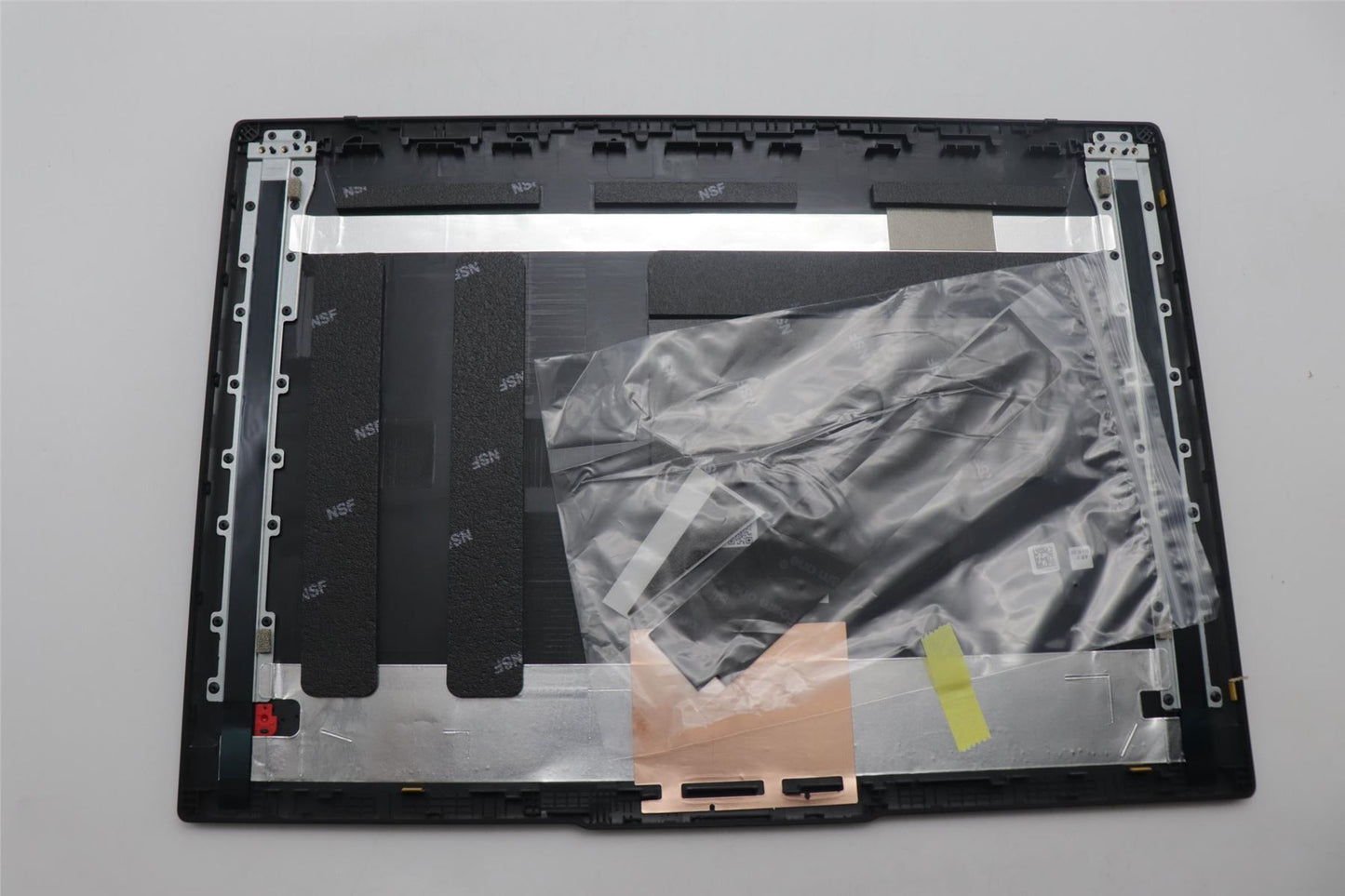 Lenovo COVER FRU ACOVER ASM Plastic 3.2T 5M WW 5CB1M21537