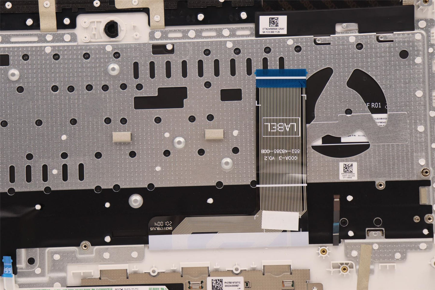 Lenovo IdeaPad 3 15IAH7 Palmrest Cover Touchpad Keyboard US White 5CB1H30561