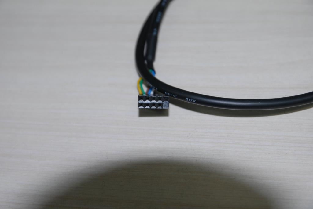 Lenovo LS crete4.0 LED/switch cable_500mm Cable 31501652