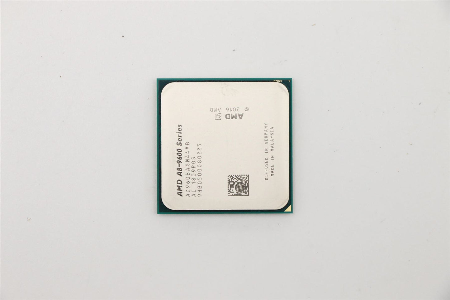 Lenovo ThinkCentre M725s CPU Processor 01AG075