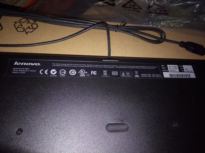 Lenovo Slim New F5 USB Hungarian 208 Keyboard 54Y9311